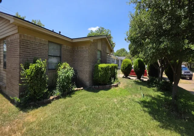 Photo 1 of Single family home for sale at 4302 Longleaf Dr, Garland, TX 75042 | MLS# 21341307 | Listing updated on 2026-08-22