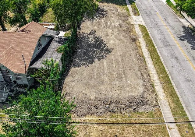 Photo 1 of Land for sale at 1735 E Waco, Dallas, TX 75216 | MLS# 21341415 | Listing updated on 2026-07-26