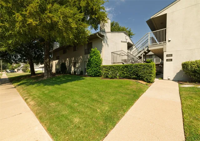 Photo 1 of Sale Pending at 4920 Byers Ave #B, Fort Worth, TX 76107 | MLS# 21340859 | Listing updated on 2026-08-27