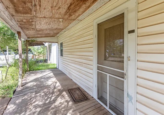 Photo 1 of Land for sale at 13961 County Road 236, Terrell, TX 75160 | MLS# 21341229 | Listing updated on 2026-08-23