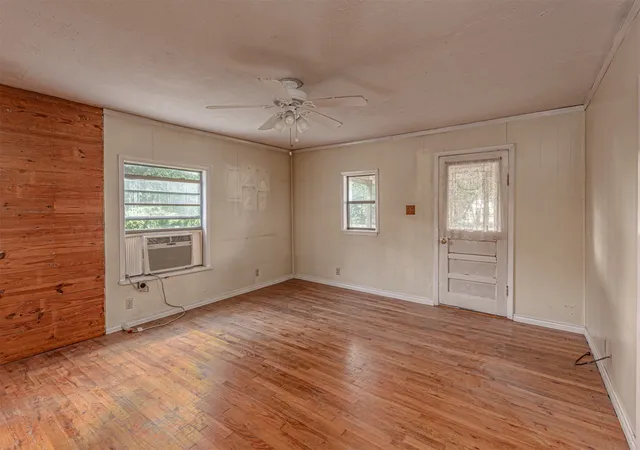 Photo 3 of House for sale at 13961 County Road 236, Terrell, TX 75160 | MLS# 21341229 | Listing updated on 2026-08-23