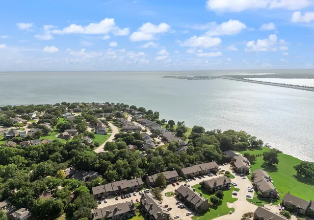 Photo 3 of Condo for sale at 1234 Signal Ridge Pl #1234, Rockwall, TX 75032 | MLS# 21341238 | Listing updated on 2026-10-03