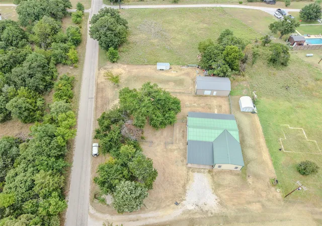 Photo 2 of Single family home for sale at 205 County Road 1794, Sunset, TX 76270 | MLS# 21341309 | Listing updated on 2026-07-26