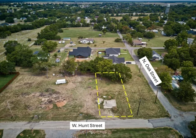 Photo 1 of Land for sale at 402 W Hunt St, Leonard, TX 75452 | MLS# 21340551 | Listing updated on 2026-07-26