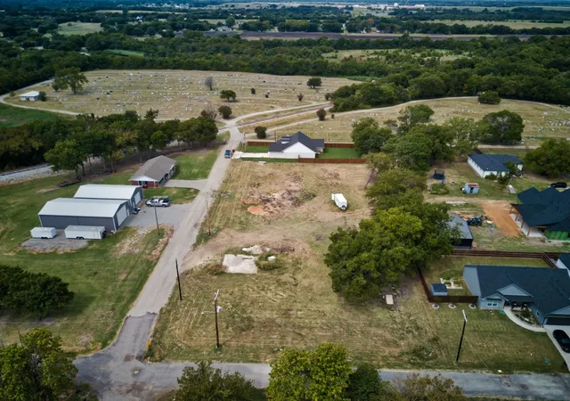 Photo 3 of Land for sale at 400 W Hunt St, Leonard, TX 75452 | MLS# 21340539 | Listing updated on 2026-07-26