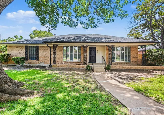 Photo 1 of Single family home for sale at 914 Bromwich St, Garland, TX 75040 | MLS# 21341025 | Listing updated on 2026-08-03