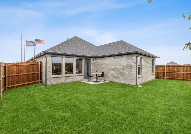 Photo 1 of Single family home for sale at 1942 Paddock Ln, Seagoville, TX 75159 | MLS# 21341561 | Listing updated on 2026-08-15