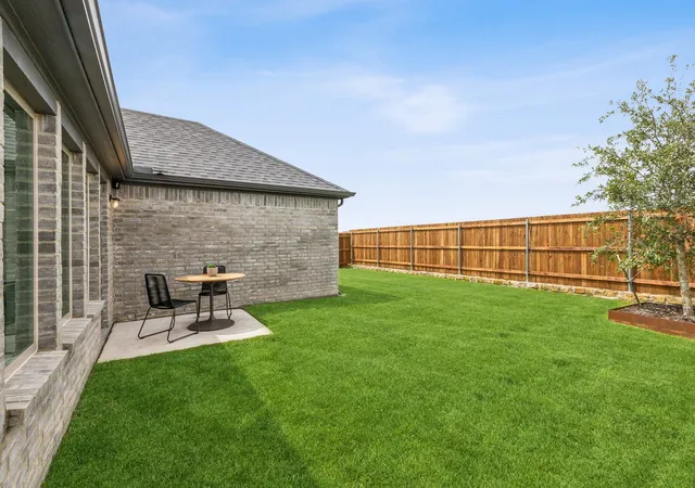 Photo 2 of Single family home for sale at 1942 Paddock Ln, Seagoville, TX 75159 | MLS# 21341561 | Listing updated on 2026-08-15