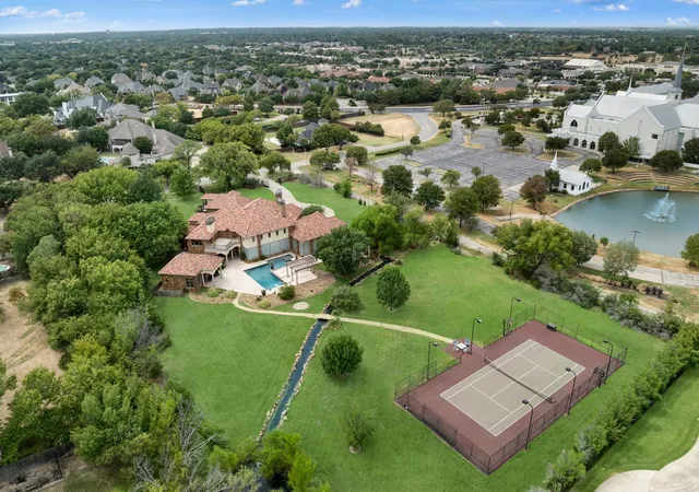 Photo 1 of Mansion for sale at 211 Pine Dr, Southlake, TX 76092 | MLS# 21341303 | Listing updated on 2026-08-31