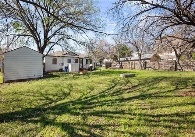 Photo 3 of Single family home for sale at 8760 S County Rd, Frisco, TX 75034 | MLS# 21336677 | Listing updated on 2026-09-29