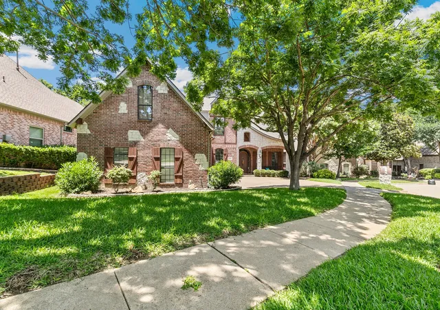 Photo 2 of Single family home for sale at 1219 Winding Brook Dr, Garland, TX 75044 | MLS# 21341599 | Listing updated on 2026-10-02
