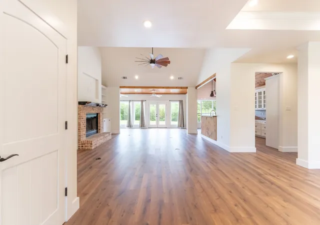 Photo 4 of Sale Pending at 38 Jubilee Farm Rd, Bells, TX 75414 | MLS# 21341650 | Listing updated on 2026-10-04