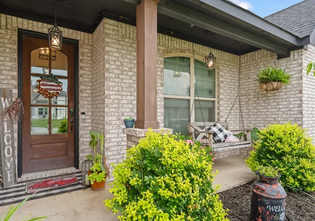 Photo 3 of Single family home for sale at 9448 Wildcat Rdg, Godley, TX 76044 | MLS# 21341602 | Listing updated on 2026-08-29
