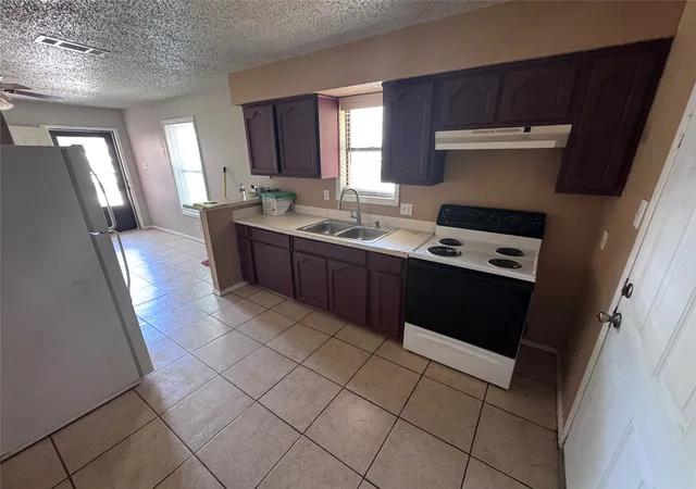 Photo 3 of House for sale at 1209 Meriweather Ave, Fort Worth, TX 76115 | MLS# 21341340 | Listing updated on 2026-07-26