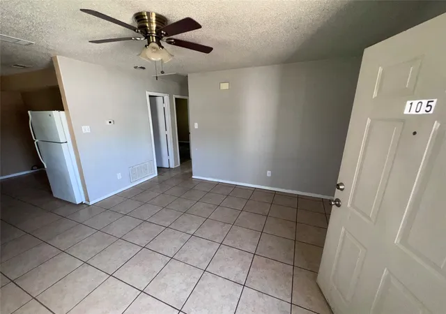 Photo 4 of House for sale at 1209 Meriweather Ave, Fort Worth, TX 76115 | MLS# 21341340 | Listing updated on 2026-07-26