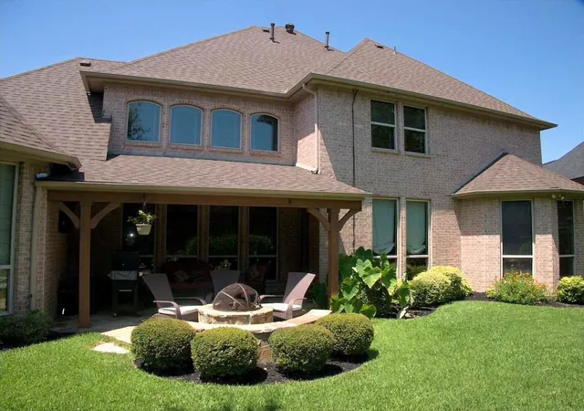 Photo 3 of Single family home for sale at 2310 Castle Creek Dr, Mansfield, TX 76063 | MLS# 21341057 | Listing updated on 2026-10-04
