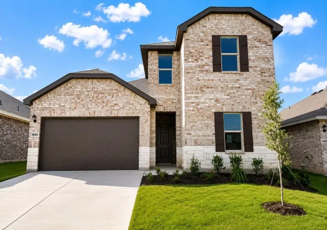 Photo 1 of Sale Pending at 1052 Foxburg Dr, Fort Worth, TX 76131 | MLS# 21340929 | Listing updated on 2026-08-17