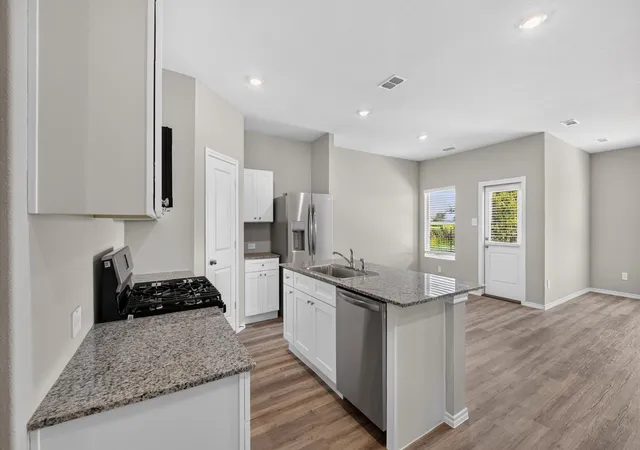 Photo 2 of Sale Pending at 1052 Foxburg Dr, Fort Worth, TX 76131 | MLS# 21340929 | Listing updated on 2026-08-17