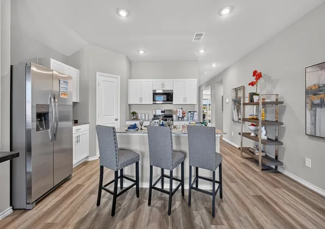 2nd image of 1044 Foxburg Dr, Fort Worth, TX 76131 | MLS# 21340967