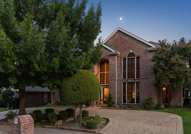 Photo 2 of Single family home for sale at 1536 Chester Dr, Plano, TX 75025 | MLS# 21339456 | Listing updated on 2026-07-27