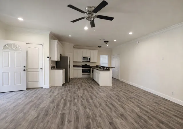 Photo 3 of Single family home for sale at 2550 Eugene St, Dallas, TX 75215 | MLS# 21341769 | Listing updated on 2026-07-27