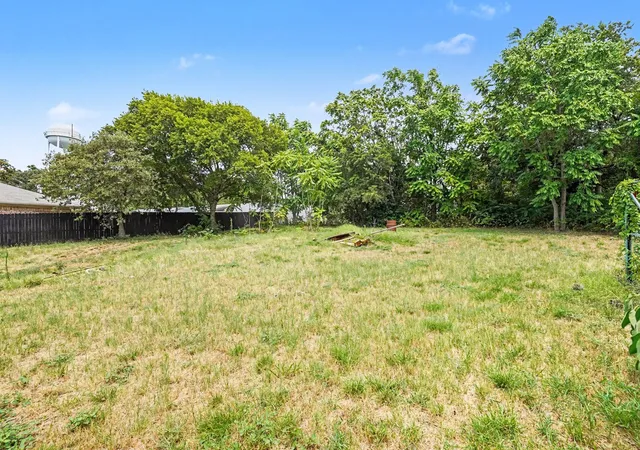 Photo 23 of Single family home for sale at 6337 Renwood Dr, Fort Worth, TX 76140 | MLS# 21341784 | Listing updated on 2026-08-07