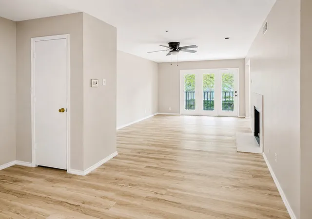 Photo 3 of Condo for sale at 4303 Buena Vista St #202, Dallas, TX 75205 | MLS# 21341880 | Listing updated on 2026-10-02