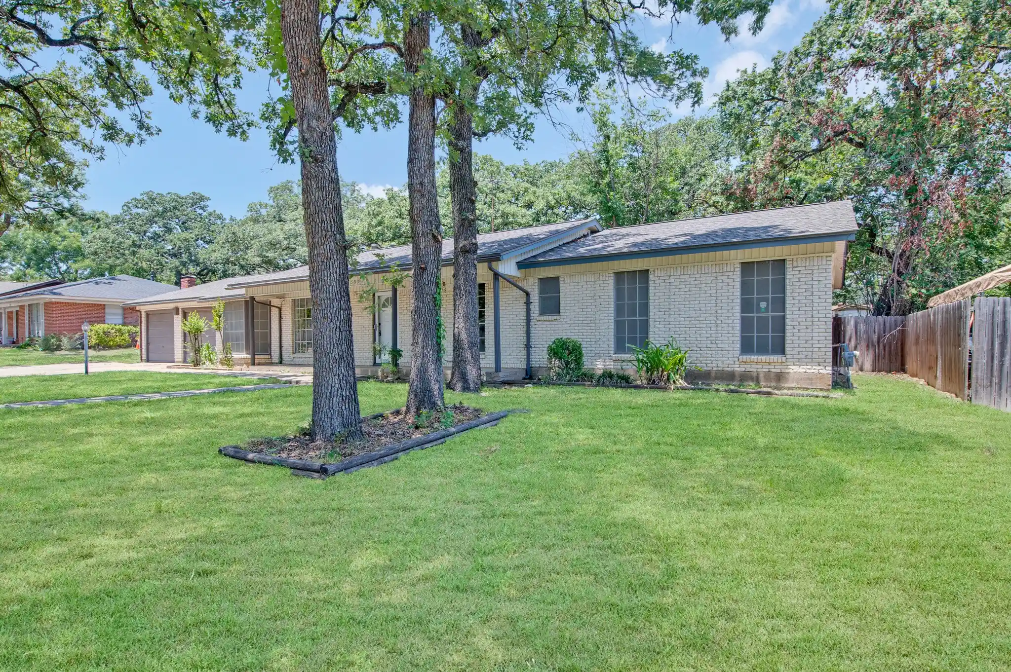 Single family home for sale at 3505 Oak Haven Dr, Forest Hill, TX 76119 | MLS# 21262486