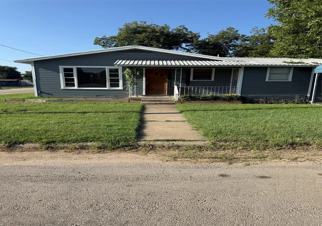 Photo 1 of Single family home for sale at 501 Needham, Coleman, TX 76834 | MLS# 21341902 | Listing updated on 2026-07-27