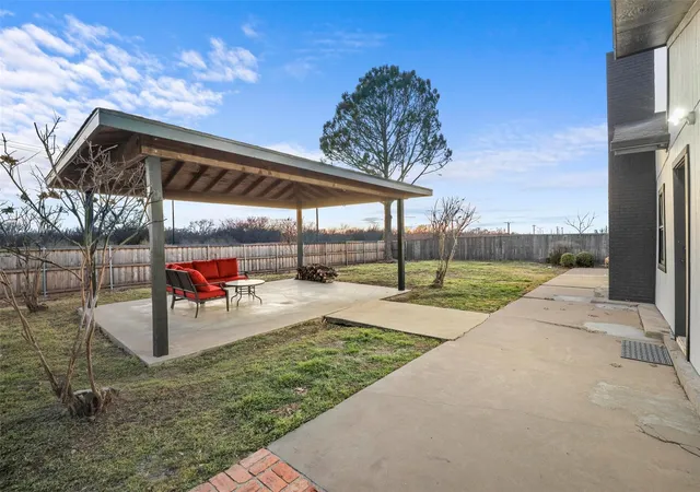 Photo 3 of Single family home for sale at 1510 Hillcrest Blvd, Little Elm, TX 75068 | MLS# 21340471 | Listing updated on 2026-10-07