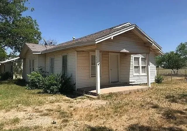 Single family home for sale at 6425 Jennings Dr, Abilene, TX 79606 | MLS# 21341960