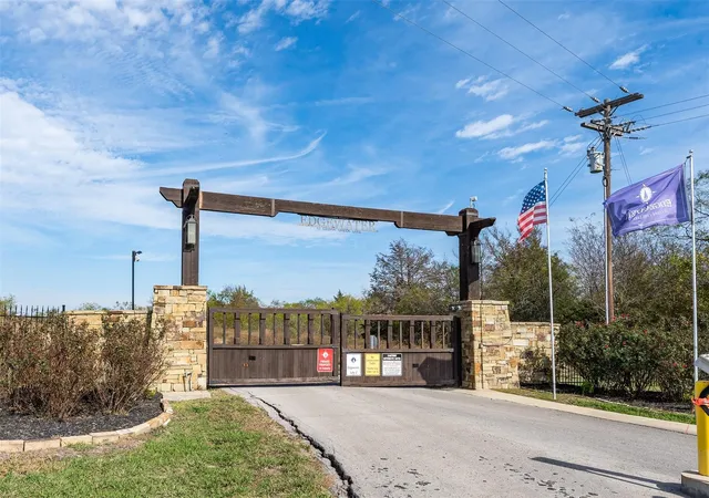 Photo 1 of Land for sale at 8375 Southern Shore Ct, Kemp, TX 75143 | MLS# 21341215 | Listing updated on 2026-07-27