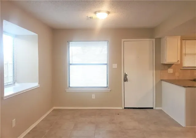 Photo 3 of Single family home for sale at 1624 Vall Meadow Ln, Dallas, TX 75253 | MLS# 21341991 | Listing updated on 2026-08-04