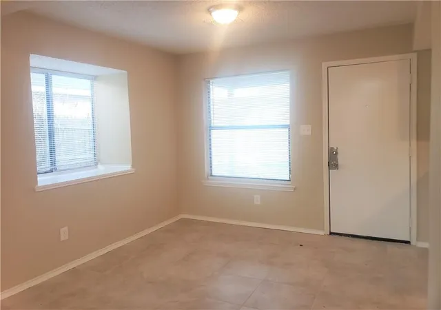 Photo 4 of Single family home for sale at 1624 Vall Meadow Ln, Dallas, TX 75253 | MLS# 21341991 | Listing updated on 2026-08-04