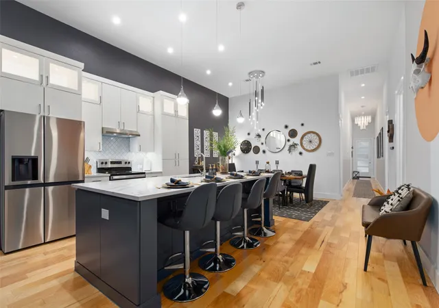 Photo 3 of Single family home for sale at 3615 Mcbroom St, Dallas, TX 75212 | MLS# 21341803 | Listing updated on 2026-07-27