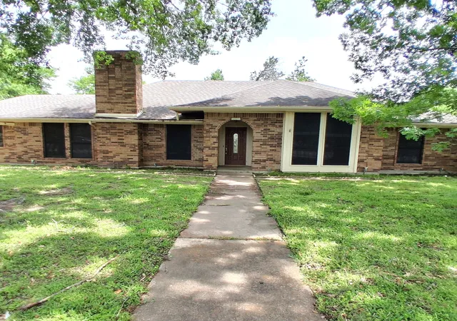 Photo 1 of Single family home for sale at 319 Jamie Wy, Greenville, TX 75402 | MLS# 21338252 | Listing updated on 2026-09-28