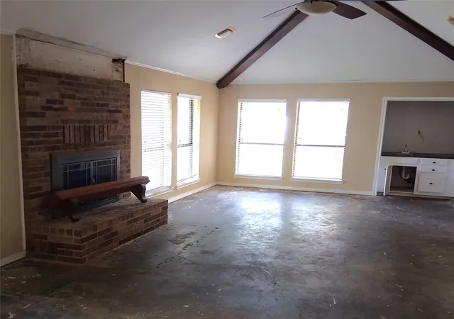 Photo 4 of Single family home for sale at 319 Jamie Wy, Greenville, TX 75402 | MLS# 21338252 | Listing updated on 2026-09-28