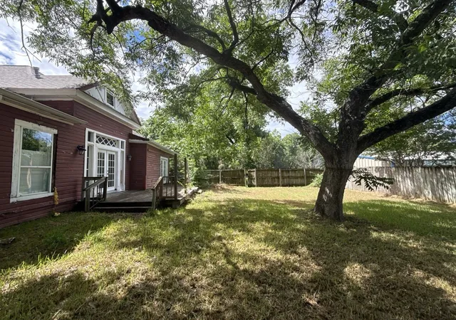 Photo 4 of Single family home for sale at 500 2Nd St, Kerens, TX 75144 | MLS# 21337199 | Listing updated on 2026-10-02
