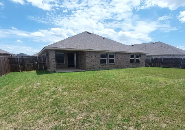 Photo 2 of Sale Pending at 205 Longhorn Pass, Caddo Mills, TX 75135 | MLS# 21337097 | Listing updated on 2026-08-26