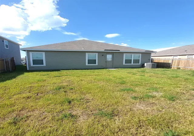 Photo 2 of Single family home for sale at 4901 Delano St, Greenville, TX 75401 | MLS# 21336940 | Listing updated on 2026-08-31