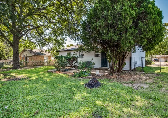 12th image of 451 Southport Dr, Dallas, TX 75232 | MLS# 21342053