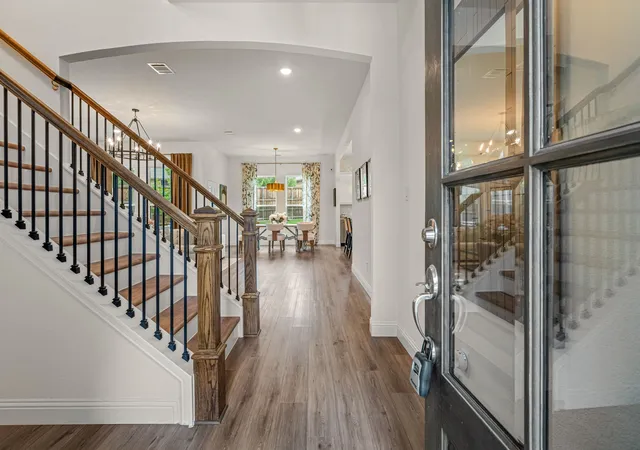 Photo 4 of Single family home for sale at 602 Sterling Dr, Fort Worth, TX 76126 | MLS# 21339787 | Listing updated on 2026-08-29