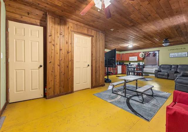 Photo 4 of Single family home for sale at 1109 Se County Road 3300, Kerens, TX 75144 | MLS# 21340458 | Listing updated on 2026-07-27