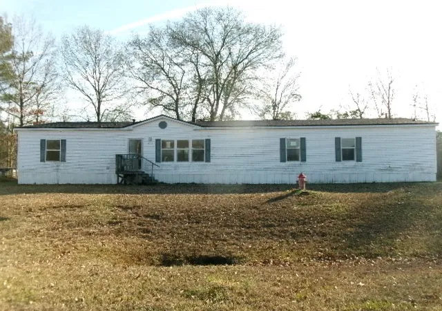 Photo 2 of Single family home for sale at 6553 Luke Ln, Shreveport, LA 71107 | MLS# 21342332 | Listing updated on 2026-08-29