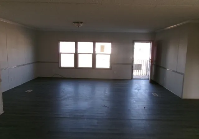 Photo 3 of Single family home for sale at 6553 Luke Ln, Shreveport, LA 71107 | MLS# 21342332 | Listing updated on 2026-08-29