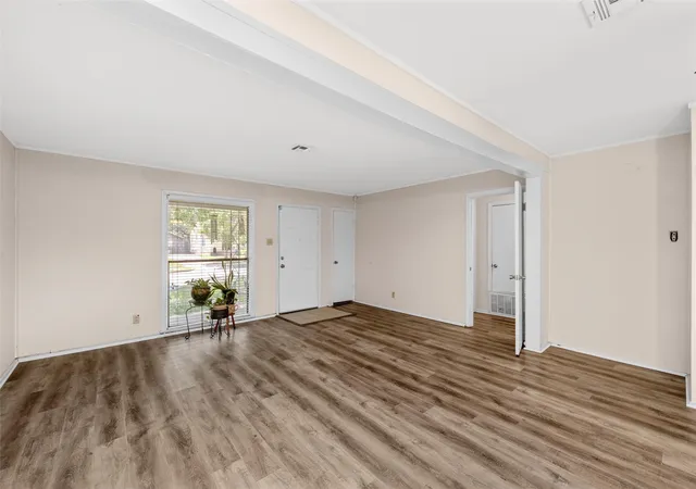 Photo 3 of Single family home for sale at 4513 Athens Ave, Waco, TX 76710 | MLS# 21338568 | Listing updated on 2026-07-28