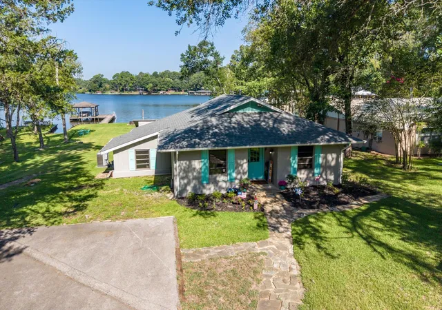 Photo 3 of Single family home for sale at 727 Callender Lake Dr #D, Murchison, TX 75778 | MLS# 21342379 | Listing updated on 2026-09-18