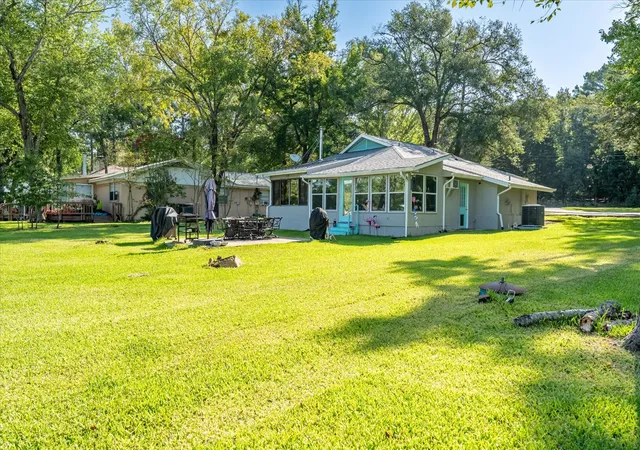 Photo 4 of Single family home for sale at 727 Callender Lake Dr #D, Murchison, TX 75778 | MLS# 21342379 | Listing updated on 2026-09-18
