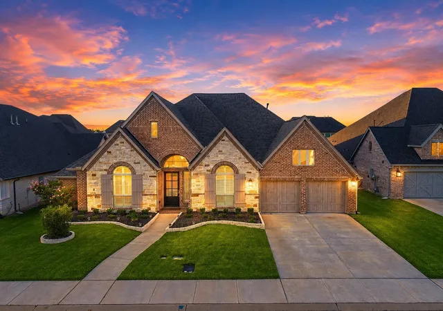Photo 3 of Single family home for sale at 2837 Midlake Dr, Midlothian, TX 76065 | MLS# 21342374 | Listing updated on 2026-10-07