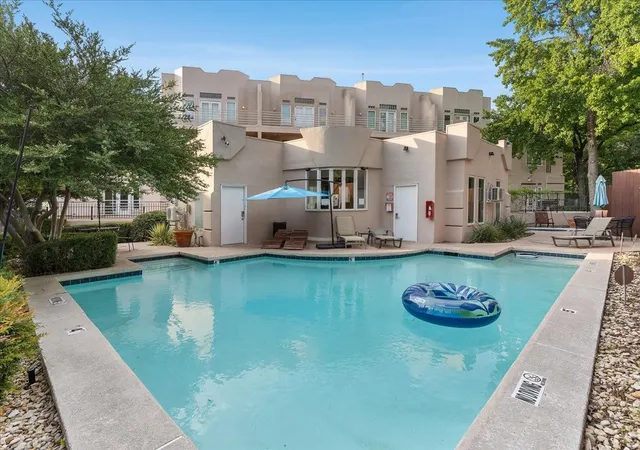 Photo 3 of Condo for sale at 4040 Avondale Ave #405, Dallas, TX 75219 | MLS# 21342454 | Listing updated on 2026-08-19